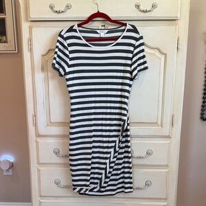 Market & Spruce Monochrome Striped Midi Dress